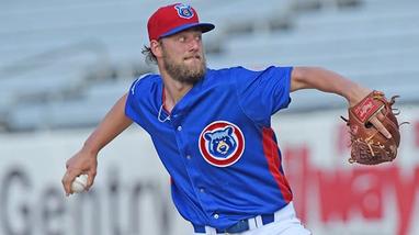 Cubs working on mechanics, grip changes with Jameson Taillon