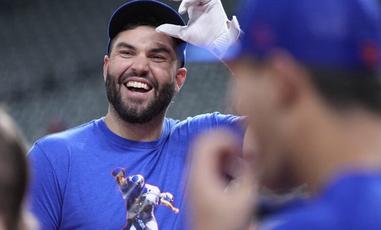 Cubs Updated Outlook: 1B Eric Hosmer DFA'd - Pro Sports Outlook