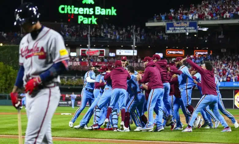 Chicago Cubs Wrigleyville Neighborhood Experiences Change – Rolling Stone