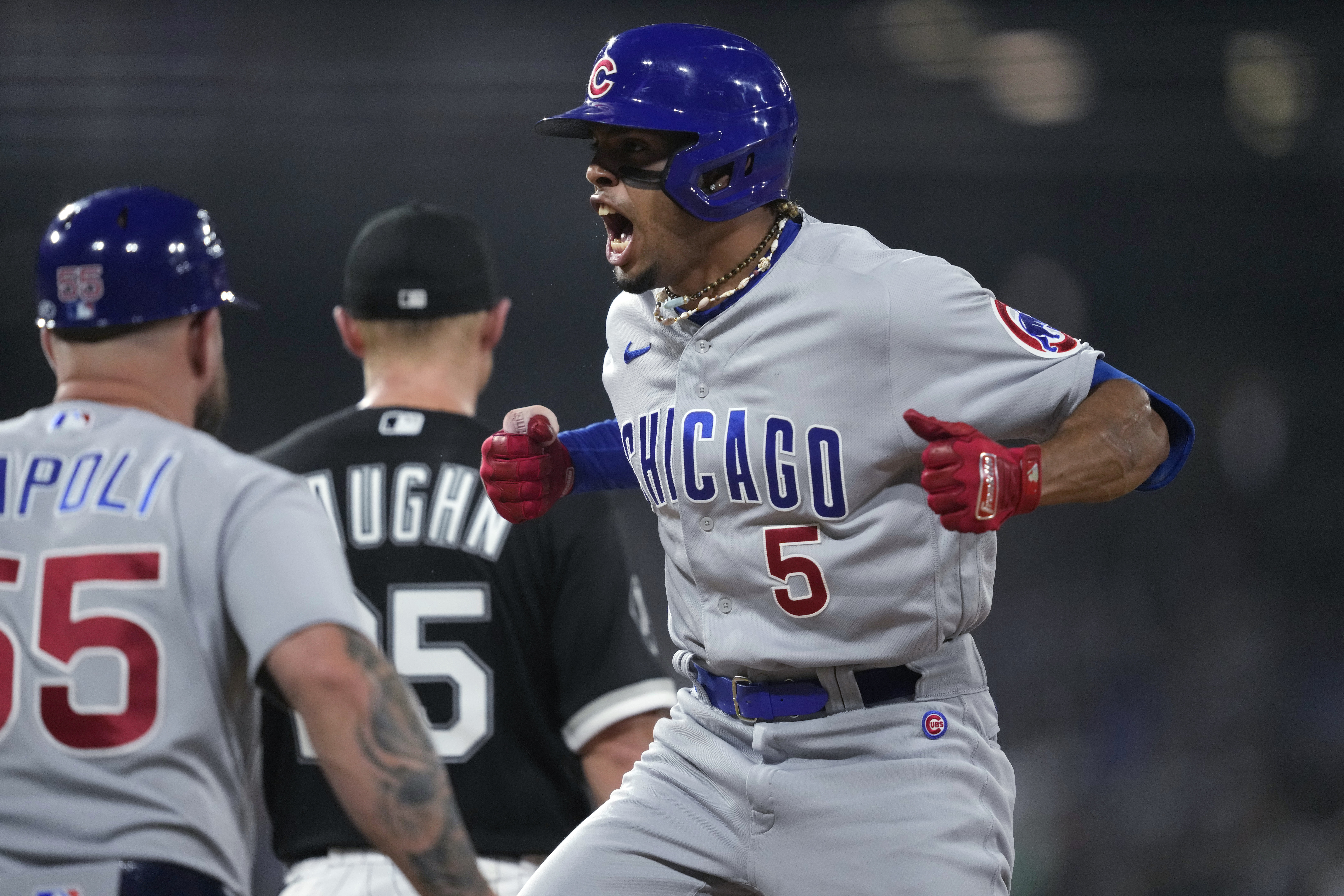 Pederson homers in 3rd straight game, Cubs beat Cards 7-2